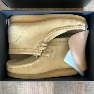 Clarks wallabee boot
